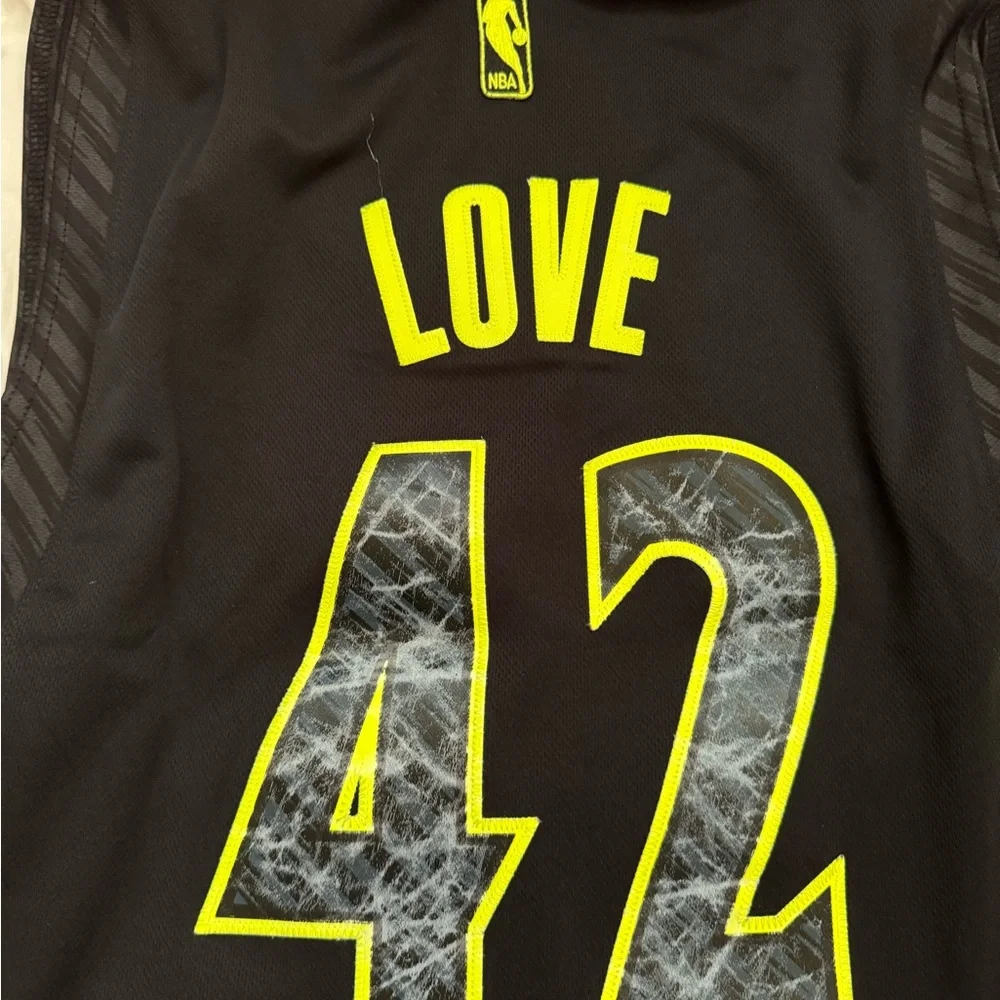 VINTAGE Wolves Love Jersey - Picture 4 of 4